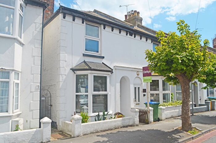 1 Bedroom Flat To Rent In Crescent Road, Bognor Regis, PO21