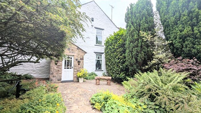 4 Bedroom Semi-Detached House For Sale In Netherwood Road, Burnley, Lancashire, BB10