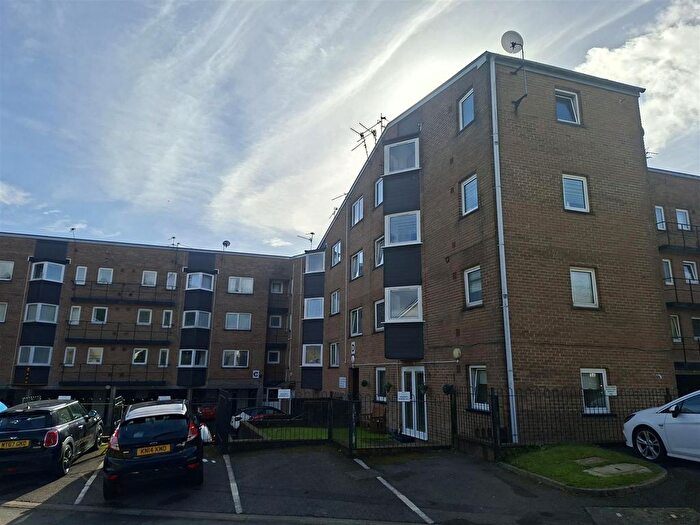 1 Bedroom Flat To Rent In Coed Edeyrn, Llanedeyrn, Cardiff, CF23