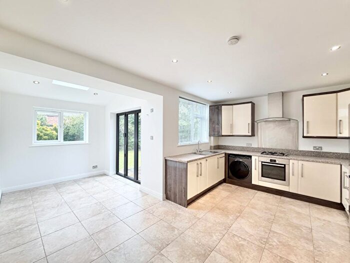 3 Bedroom End Of Terrace House To Rent In Farmfield, Sale, Trafford, M33