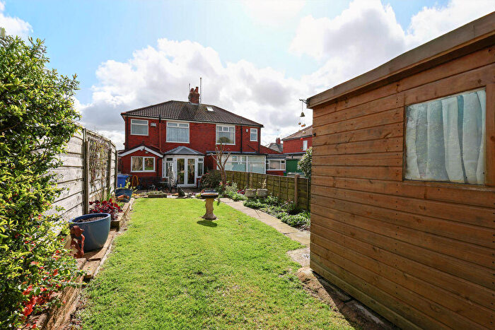 3 Bedroom Semi-Detached House For Sale In Phyllis Street, Rochdale, OL12