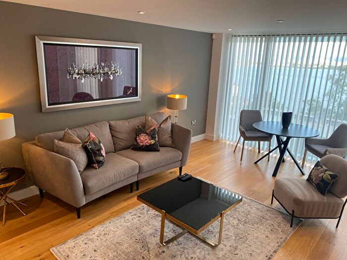 2 Bedroom Flat To Rent In Paget Place, Penarth, CF64
