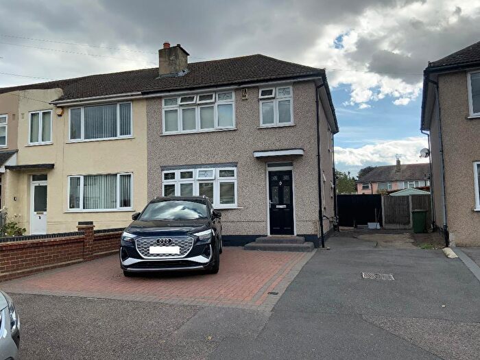 3 Bedroom End Of Terrace House For Sale In Woodcote Avenue, Elm Park, Essex, RM12