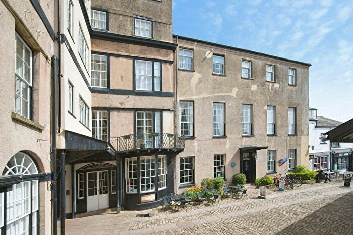 2 Bedroom Flat For Sale In Agincourt Square, Monmouth, Monmouthshire, NP25