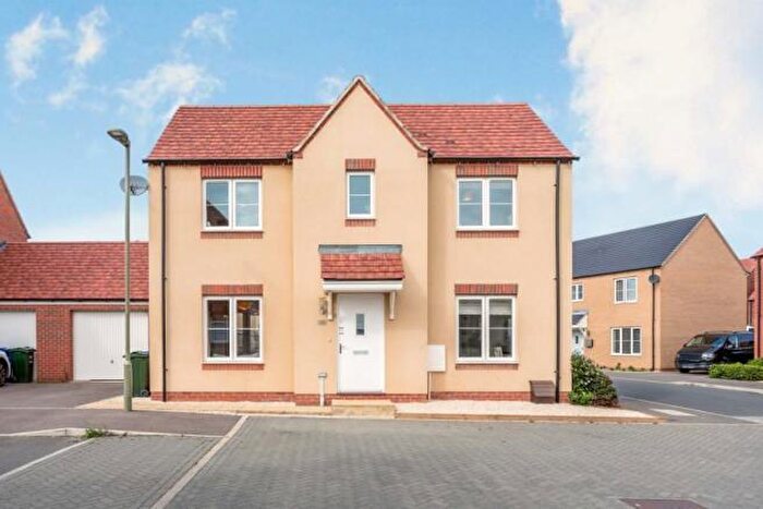 3 Bedroom Detached House To Rent In Bramble Crescent, Bodicote, OX15