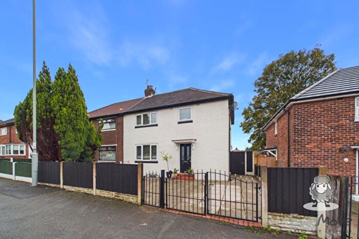 3 Bedroom Semi-Detached House For Sale In Hughes Avenue, Prescot, Merseyside, L35