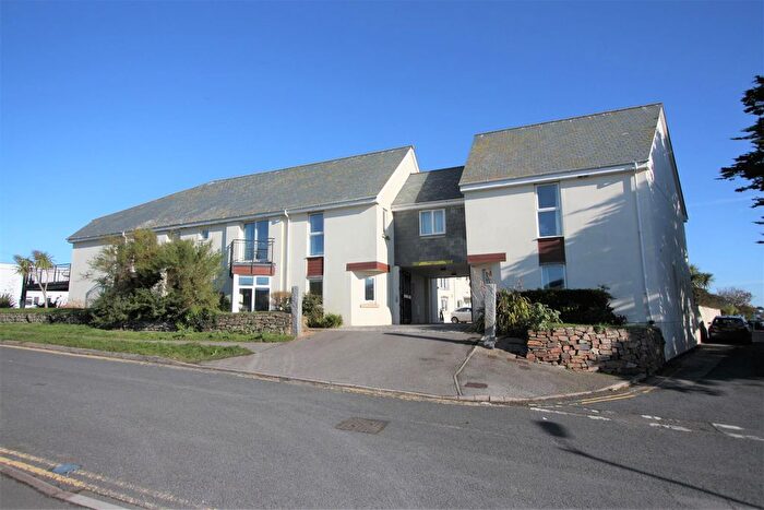 2 Bedroom Flat To Rent In Trehellan Heights, Newquay, TR7
