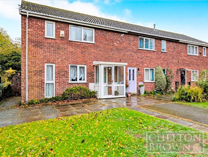 2 Bedroom End Of Terrace House For Sale In Riverside Drive, Weedon, Northampton, Northamptonshire, NN7