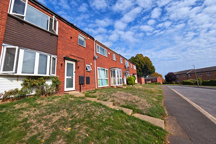 3 Bedroom Terraced House To Rent In Forgeway, Banbury, OX16
