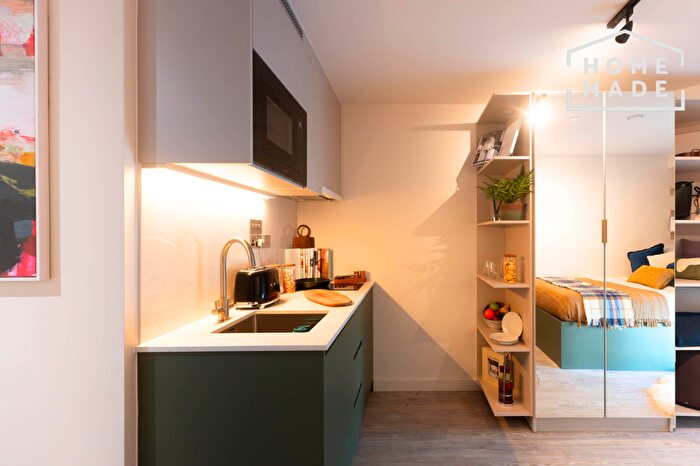 Apartment To Rent In The Rex, Clarence St., KT1