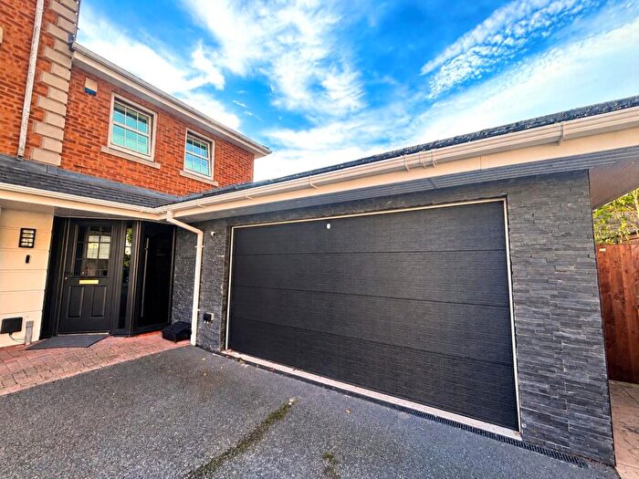 3 Bedroom Semi-Detached House For Sale In Chaplin Close, Salford, Greater Manchester, M6