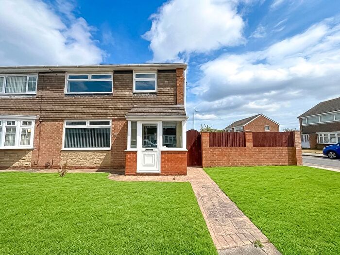 3 Bedroom Semi-Detached House For Sale In Cawood Drive, Middlesbrough, TS5