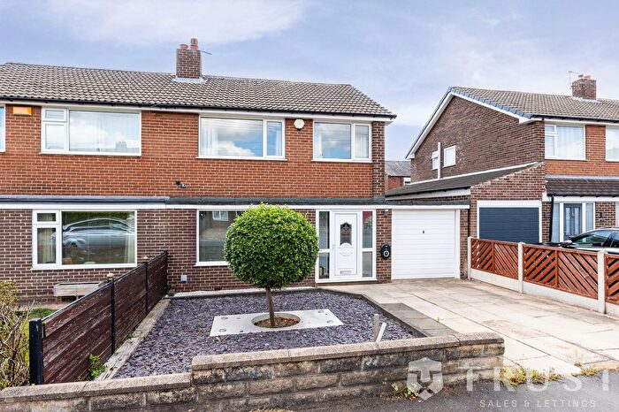 3 Bedroom Semi-Detached House For Sale In Fearnley Drive, Ossett, WF5
