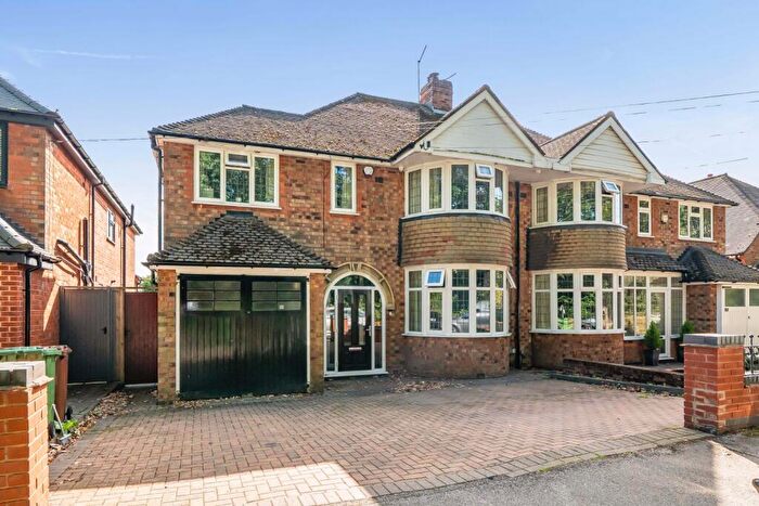 4 Bedroom Semi-Detached House For Sale In West Avenue Castle Bromwich, Castle Bromwich, Birmingham, B36