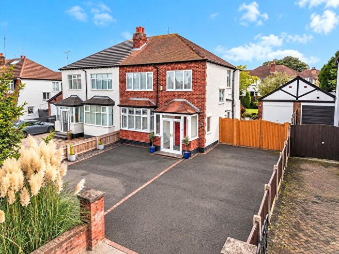 4 Bedroom Semi-Detached House For Sale In Ford Road, Upton, Wirral, CH49