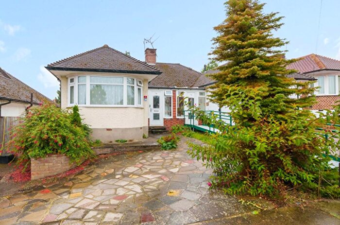 3 Bedroom Bungalow To Rent In Northlands Avenue, Orpington, BR6