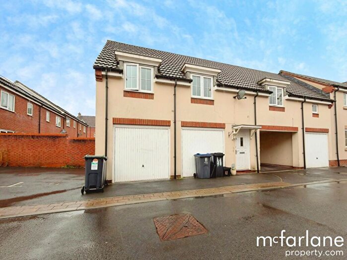 2 Bedroom Coach House To Rent In Red Lodge Close, Royal Wootton Bassett, SN4