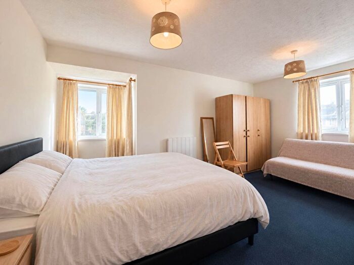 1 Bedroom Flat For Sale In Laurel Court, Wembley, HA0