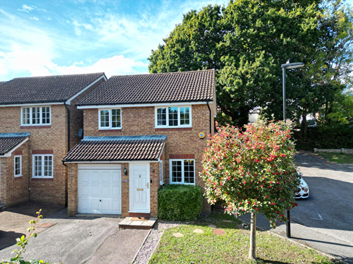 3 Bedroom Detached House For Sale In Squirrel Drive, Southampton, SO19