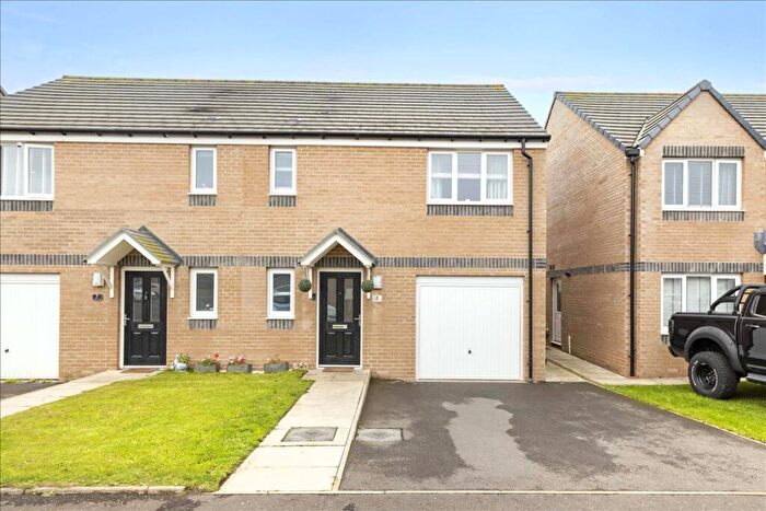 3 Bedroom Semi-Detached House For Sale In Peastonhall Drive, Gorebridge, EH23