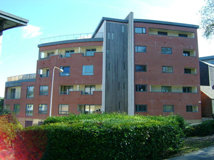 2 Bedroom Apartment To Rent In White Lion Court, White Lion Brow, Bolton, BL1