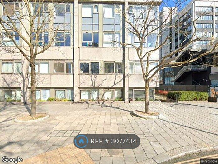 1 Bedroom Flat To Rent In Central House, Hounslow, TW3