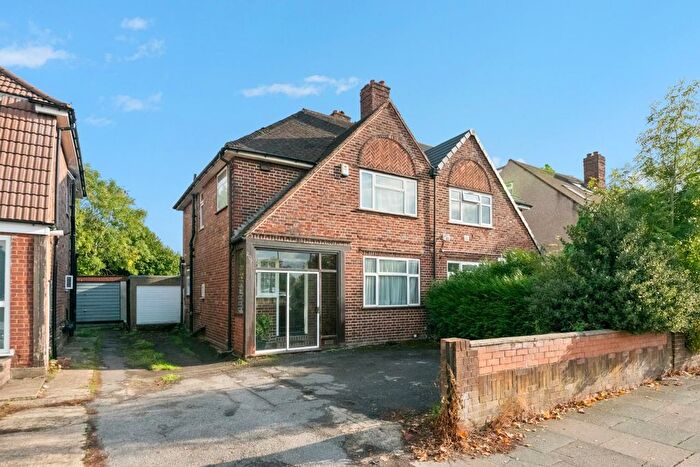 3 Bedroom Property For Sale In Station Road, Hayes, UB3