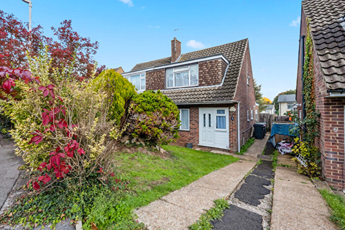 3 Bedroom Semi-Detached House For Sale In Westgate Close, Canterbury, CT2
