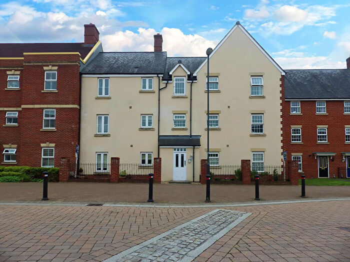 2 Bedroom Apartment To Rent In Thursday Street, Swindon, Wiltshire, SN25
