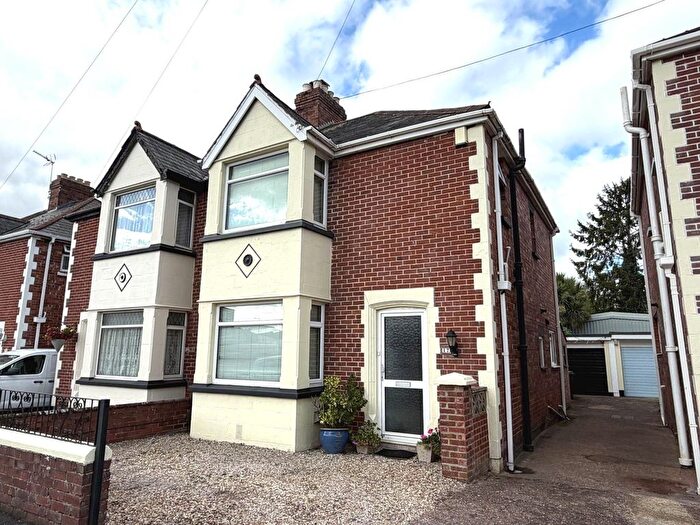 3 Bedroom Semi-Detached House For Sale In Wardrew Road, Exeter, EX4