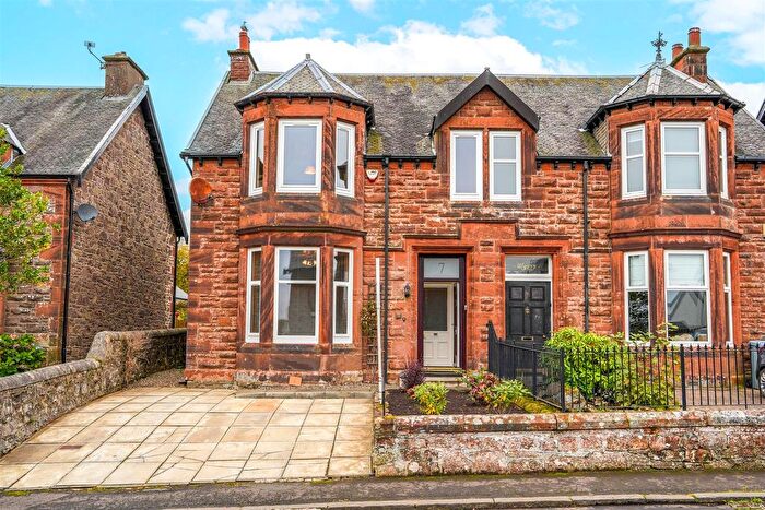 3 Bedroom Detached House For Sale In Albany Drive, Lanark, ML11