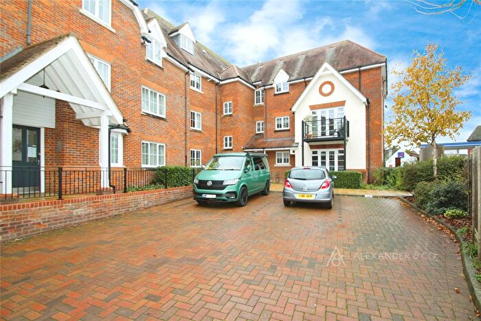 2 Bedroom Flat To Rent In Ford Street, Buckingham, Buckinghamshire, MK18