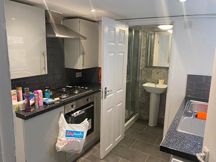 4 Bedroom Terraced House To Rent In Carnarvon Road, Reading, RG1