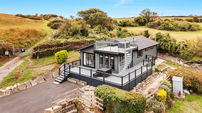 2 Bedroom Park Home For Sale In The Spinney, Swanage, BH19