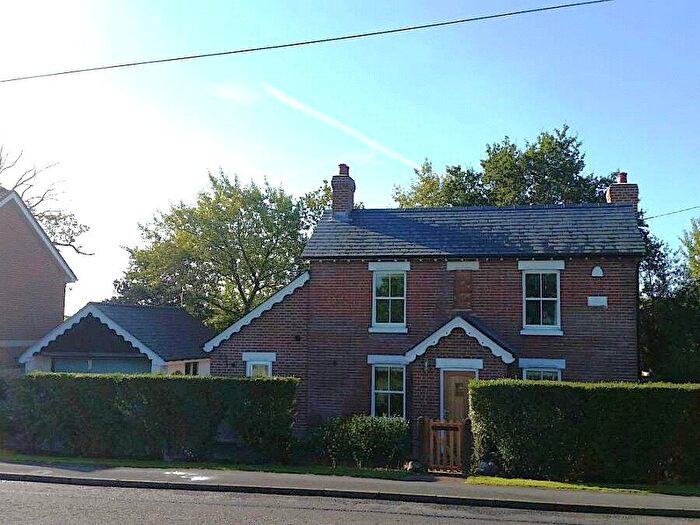 3 Bedroom Detached House For Sale In Ringwood Road, Woodlands, Southampton, Hampshire, SO40