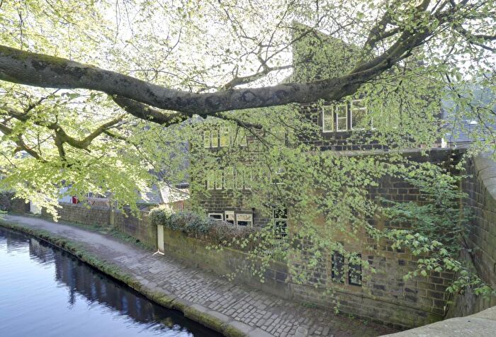 10 Bedroom Detached House For Sale In Dawson Weir House Rochdale Road, Todmorden, OL14