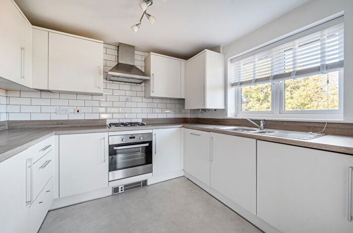 2 Bedroom Flat To Rent In Firecracker Drive, Locks Heath, Southampton, SO31