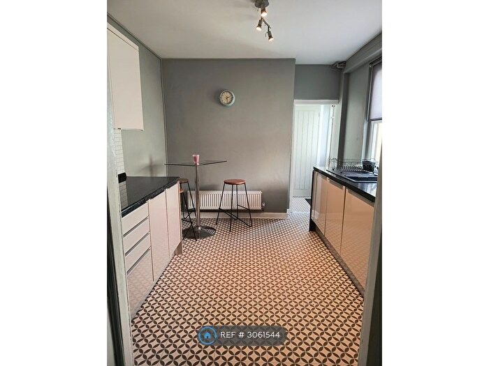 1 Bedroom Flat To Rent In Theodora Street, Cardiff, CF24