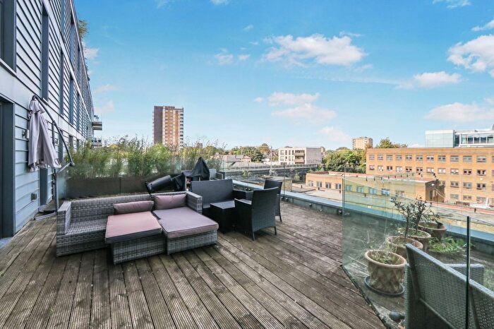 3 Bedroom Flat For Sale In Arthaus Apartments, Richmond Road, E8
