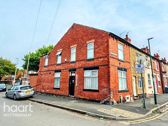 5 Bedroom End Of Terrace House For Sale In Hazelwood Road, Nottingham, NG7
