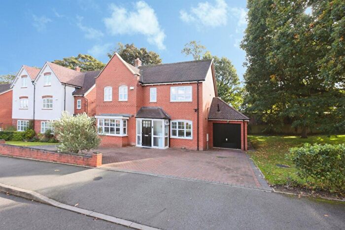 5 Bedroom Detached House For Sale In Woodlands Drive, Selly Oak, Birmingham, B29