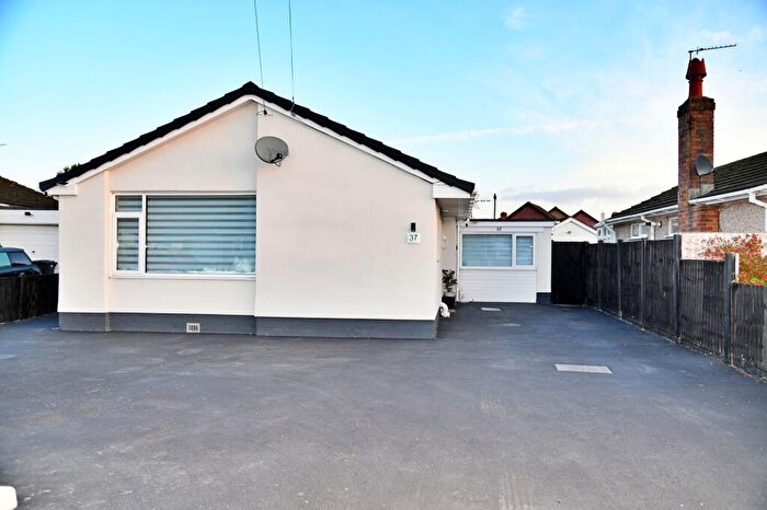 3 Bedroom Detached House For Sale In Ashly Court, St. Asaph, LL17