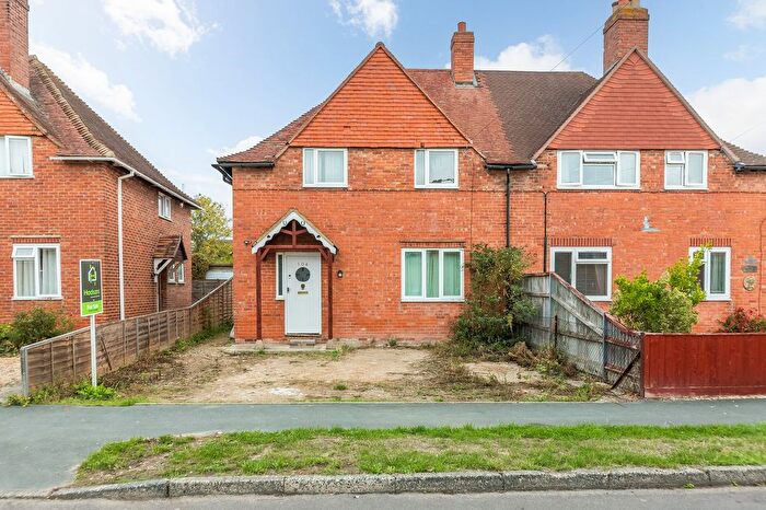 3 Bedroom Semi-Detached House For Sale In Kynaston Road, Didcot, OX11