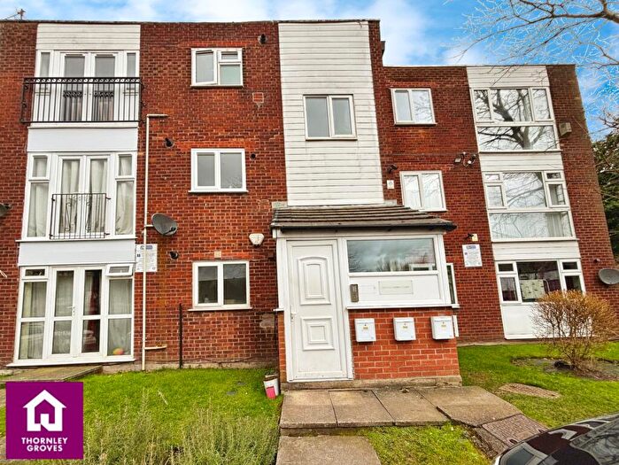 2 Bedroom Flat For Sale In Kersal Road, Prestwich, Manchester, Greater Manchester, M25