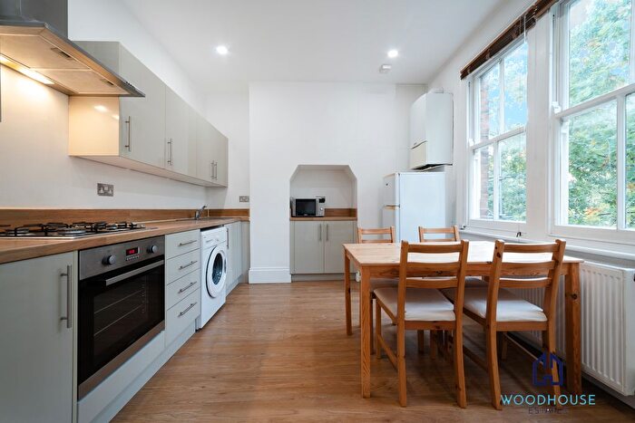 2 Bedroom Flat To Rent In Essendine Road, London, W9