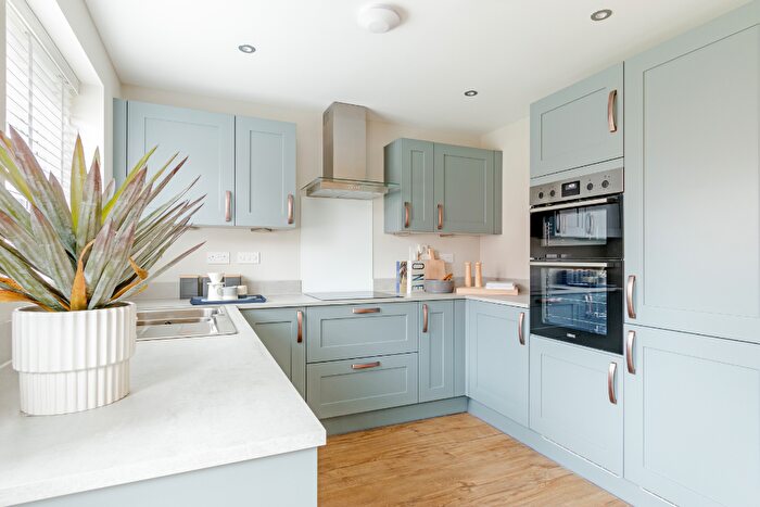 3 Bedroom Semi-Detached House For Sale In Aconite Road, King's Lynn, PE30