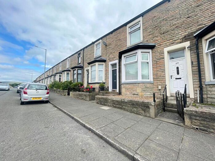 3 Bedroom Terraced House For Sale In Barden Lane, Burnley, BB10