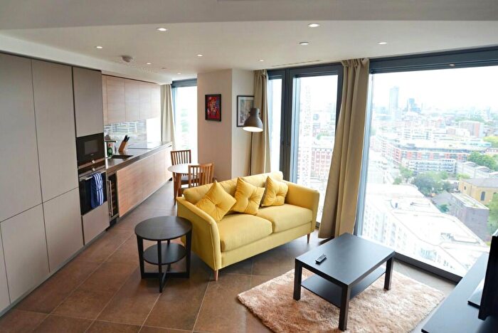 1 Bedroom Apartment For Sale In Chronicle Tower, City Road, Islington, London, EC1V