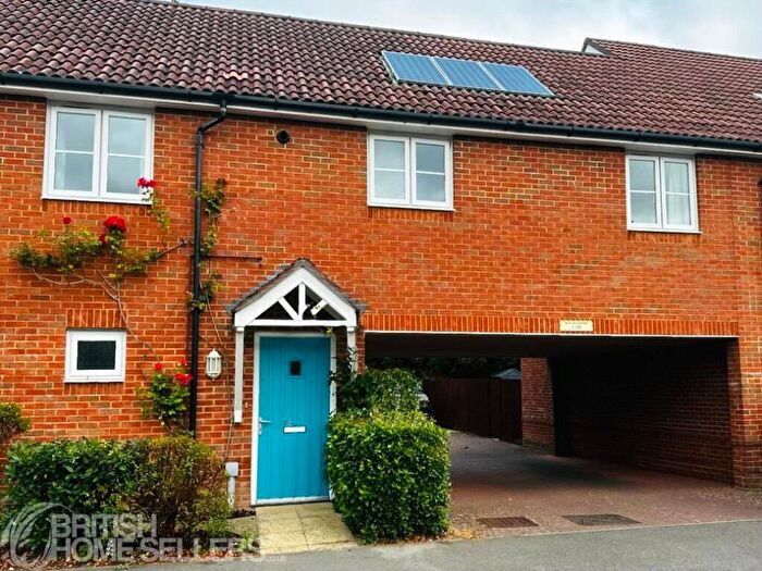 2 Bedroom House For Sale In Claines Street, Holybourne, Alton, Hampshire, GU34