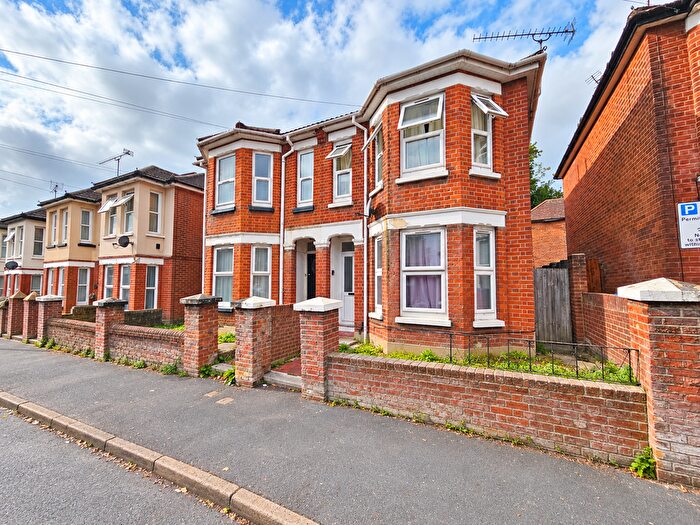 4 Bedroom Property For Sale In Burlington Road, Southampton, SO15